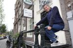 Amsterdam 1 augustus 2017 
Frank Sanders voor het Betty Asfalt complex waar hij binnenkort zijn premiere heeft