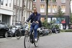 Amsterdam 1 augustus 2017 
Frank Sanders voor het Betty Asfalt complex waar hij binnenkort zijn premiere heeft