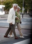 Amsterdam 6 augustus 2017 
Frits Bolkestein met zijn vrouw Femke Boersma wachtend op de tram