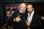 Hilversum 11 september 2017 
Presentatie wijnen in de wisseloord studio's met Selwyn Sanatori en Gerard Ekdom. Gerard met zijn vader