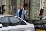 Amsterdam 16 september 2017 
Gerard Joling shoppend op de pc hooftstraat