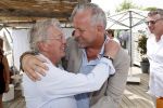 Saint Tropez 3 augustus 2017
Jan des Bouvrie viert zijn 75e verjaardag met familie en vrienden bij Tropezina. Gordon met een kennis