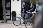Amsterdam 3 juli 2017
Hans Teeuwen met zijn vriendin in amsterdam zuid