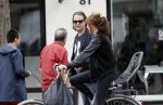 Amsterdam 3 juli 2017
Hans Teeuwen met zijn vriendin in amsterdam zuid
