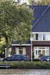 Amsterdam 15 en 17 september 2017
Humberto Tan zijn auto staat voor zijn huis.