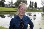 Eiland van Maurik 4 september 2017
Groepsfoto met Nicolette Kluijver en Dennis Weening met Marieke Elsinga, Anouk Hoogendijk, Roeland Fernhout, Niels Gomperts, Carolina Dijkhuizen, Henk Poort, Joelle Witschge, Richard Witschge, Shelly Sterk, Soundos El Ahmadi, Danny Froger, Kaj Gorgels, Nicole Buch en Brace. tijdens de persviewing van Expeditie Robinson 2017 op het Eiland van Maurik
