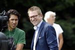 Warmond 7 juli 2017
Koninklijk fotouurtje in Warmond . Koning Willem Alexander Koningin Maxima prionses Amalia Ariane en Alexia komen aanvaren met een sloep. Jair Ferwerda van Jinek