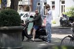 Amsterdam 21 juli 2017
Jamai Loman met zijn vriend Michael Muller op hun vespa scooter