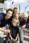 Amsterdam 3 september 2017  
ALS Cityswim in de amsterdamse grachten. Jan Joost v Gangelen met zijn vrouw en kinderen