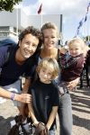 Amsterdam 3 september 2017  
ALS Cityswim in de amsterdamse grachten. Jan Joost v Gangelen met zijn vrouw en kinderen