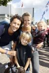 Amsterdam 3 september 2017  
ALS Cityswim in de amsterdamse grachten. Jan Joost v Gangelen met zijn vrouw en kinderen