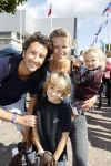 Amsterdam 3 september 2017  
ALS Cityswim in de amsterdamse grachten. Jan Joost v Gangelen met zijn vrouw en kinderen