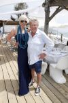 Saint Tropez 3 augustus 2017
Jan des Bouvrie viert zijn 75e verjaardag met familie en vrienden bij Tropezina. Jan met zijn vrouw Monique