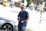 Amsterdam 10 juli 2017 
Jeroen v Inkel met blikje red bull bij benzine pomp