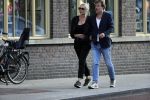Leiden 2 juli 2017 
Jochem Myjer en zijn vriendin Marloes Novan vieren de 40e verjaardag van Jochem met familie en vrienden.