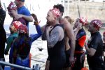 Amsterdam 3 september 2017  
ALS Cityswim in de amsterdamse grachten. Johnny de Mol jr en Rick Brandsteder zemmen met Ralph en Carlijn de Vies en hun kinderen  zoon Daniel en  hun dochter
