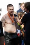 Amsterdam 3 september 2017  
ALS Cityswim in de amsterdamse grachten. Johnny de Mol jr en Rick Brandsteder zemmen met Ralph en Carlijn de Vies en hun kinderen  zoon Daniel en  hun dochter
