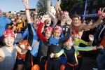 Amsterdam 3 september 2017  
ALS Cityswim in de amsterdamse grachten. Johnny de Mol jr en Rick Brandsteder zemmen met Ralph en Carlijn de Vies en hun kinderen  zoon Daniel en  hun dochter