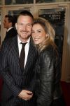 Amsterdam 12 september 2017
Johnny de Mol met zijn aanstaande vrouw Anouk v Schie bij de premiere van het Nationaal Ballet in de stopera