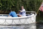 Amsterdam / Ouderkerk aan de Amstel 21 juli 2017
Jort Kelder en Mark Rutte varen met sloep/boot van Jort over de Amstel.