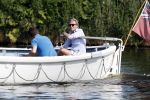 Amsterdam / Ouderkerk aan de Amstel 21 juli 2017
Jort Kelder en Mark Rutte varen met sloep/boot van Jort over de Amstel.