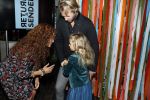 Amsterdam 14 september 2017
Presentatie nieuwe produkten return to sender met Katja Schuurman. Hannah Verboom presenteert het gebeuren. Verder aanwezig de ouders van Katja Birgit Schuurman met Arne Toonen Thijs Romer Sammie en Freek  van Noortwijk