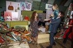 Amsterdam 14 september 2017
Presentatie nieuwe produkten return to sender met Katja Schuurman. Hannah Verboom presenteert het gebeuren. Verder aanwezig de ouders van Katja Birgit Schuurman met Arne Toonen Thijs Romer Sammie en Freek  van Noortwijk