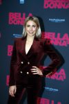 Amsterdam 11 september 2017
Premiere Bella Donna's in pathe arena. Kiki v Deursen met vriend