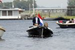 Warmond 7 juli 2017
Koninklijk fotouurtje in Warmond . Koning Willem Alexander Koningin Maxima prionses Amalia Ariane en Alexia komen aanvaren met een sloep.