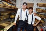 Amsterdam 21 juli 2017 
Lil Kleine en zijn beste vriend Daniel Lam openen een patatzaak bij het rembrandsplein. De zaak heet de Belg