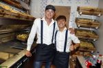 Amsterdam 21 juli 2017 
Lil Kleine en zijn beste vriend Daniel Lam openen een patatzaak bij het rembrandsplein. De zaak heet de Belg