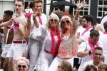 Amsterdam 5 augustus 2017
canal parade in Amsterdam. Sjoukje Smit Marga Bult Chiel Harten en Franklin Brown