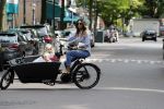 Amsterdam 15 juli 2017 
Maria Tailor met kinderen in de bakfiets . Haar vriend Jeroen v d Bergh is er ook bij