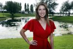 Eiland van Maurik 4 september 2017
Groepsfoto met Nicolette Kluijver en Dennis Weening met Marieke Elsinga, Anouk Hoogendijk, Roeland Fernhout, Niels Gomperts, Carolina Dijkhuizen, Henk Poort, Joelle Witschge, Richard Witschge, Shelly Sterk, Soundos El Ahmadi, Danny Froger, Kaj Gorgels, Nicole Buch en Brace. tijdens de persviewing van Expeditie Robinson 2017 op het Eiland van Maurik