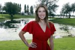 Eiland van Maurik 4 september 2017
Groepsfoto met Nicolette Kluijver en Dennis Weening met Marieke Elsinga, Anouk Hoogendijk, Roeland Fernhout, Niels Gomperts, Carolina Dijkhuizen, Henk Poort, Joelle Witschge, Richard Witschge, Shelly Sterk, Soundos El Ahmadi, Danny Froger, Kaj Gorgels, Nicole Buch en Brace. tijdens de persviewing van Expeditie Robinson 2017 op het Eiland van Maurik