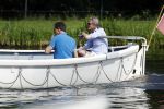 Amsterdam / Ouderkerk aan de Amstel 21 juli 2017
Jort Kelder en Mark Rutte varen met sloep/boot van Jort over de Amstel.