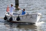 Amsterdam / Ouderkerk aan de Amstel 21 juli 2017
Jort Kelder en Mark Rutte varen met sloep/boot van Jort over de Amstel.