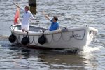 Amsterdam / Ouderkerk aan de Amstel 21 juli 2017
Jort Kelder en Mark Rutte varen met sloep/boot van Jort over de Amstel.