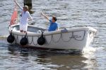 Amsterdam / Ouderkerk aan de Amstel 21 juli 2017
Jort Kelder en Mark Rutte varen met sloep/boot van Jort over de Amstel.