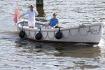 Amsterdam / Ouderkerk aan de Amstel 21 juli 2017
Jort Kelder en Mark Rutte varen met sloep/boot van Jort over de Amstel.