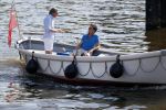 Amsterdam / Ouderkerk aan de Amstel 21 juli 2017
Jort Kelder en Mark Rutte varen met sloep/boot van Jort over de Amstel.