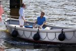 Amsterdam / Ouderkerk aan de Amstel 21 juli 2017
Jort Kelder en Mark Rutte varen met sloep/boot van Jort over de Amstel.
