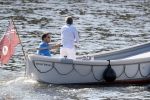 Amsterdam / Ouderkerk aan de Amstel 21 juli 2017
Jort Kelder en Mark Rutte varen met sloep/boot van Jort over de Amstel.