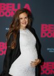 Amsterdam 11 september 2017
Premiere Bella Donna's in pathe arena. een zwangere Marly v d Velden met partner