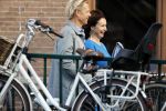 Leiden 2 juli 2017 
Jochem Myjer en zijn vriendin Marloes Novan vieren de 40e verjaardag van Jochem met familie en vrienden. Menno Bentveld met vrouw