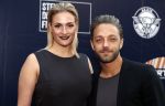 Apeldoorn 2 september 2017
Premiere Spaak in Omnisport . De hoofdrollen worden oa gespeeld door Tim Douwsma Aart Staartjes en Saskia Elise. Steven de Jong is de producent
Michelle Splietelhof en partner Tommie Christiaan