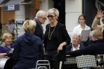 Amsterdam 1 september 2017 
Jan en Monique des Bouvrie met hun kinderen Bo en Jan jr op de pc hooftstraat.
Carolien Tensen en de weduwe van Joop Braakhekke Wim staan te kletsen.