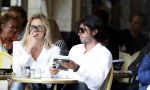 Amsterdam 15 juli 2017 
Myrthe Mylius met haar vriend Sebastian Schneberger op terras in in hun mini cabrio