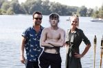 Eiland van Maurik 4 september 2017
Groepsfoto met Nicolette Kluijver en Dennis Weening met Marieke Elsinga, Anouk Hoogendijk, Roeland Fernhout, Niels Gomperts, Carolina Dijkhuizen, Henk Poort, Joelle Witschge, Richard Witschge, Shelly Sterk, Soundos El Ahmadi, Danny Froger, Kaj Gorgels, Nicole Buch en Brace. tijdens de persviewing van Expeditie Robinson 2017 op het Eiland van Maurik