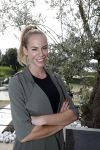 Eiland van Maurik 4 september 2017
Groepsfoto met Nicolette Kluijver en Dennis Weening met Marieke Elsinga, Anouk Hoogendijk, Roeland Fernhout, Niels Gomperts, Carolina Dijkhuizen, Henk Poort, Joelle Witschge, Richard Witschge, Shelly Sterk, Soundos El Ahmadi, Danny Froger, Kaj Gorgels, Nicole Buch en Brace. tijdens de persviewing van Expeditie Robinson 2017 op het Eiland van Maurik